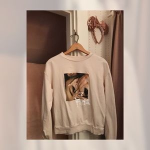 Jrs. H&M Ariana Grande Long Sleeve Tee // Medium